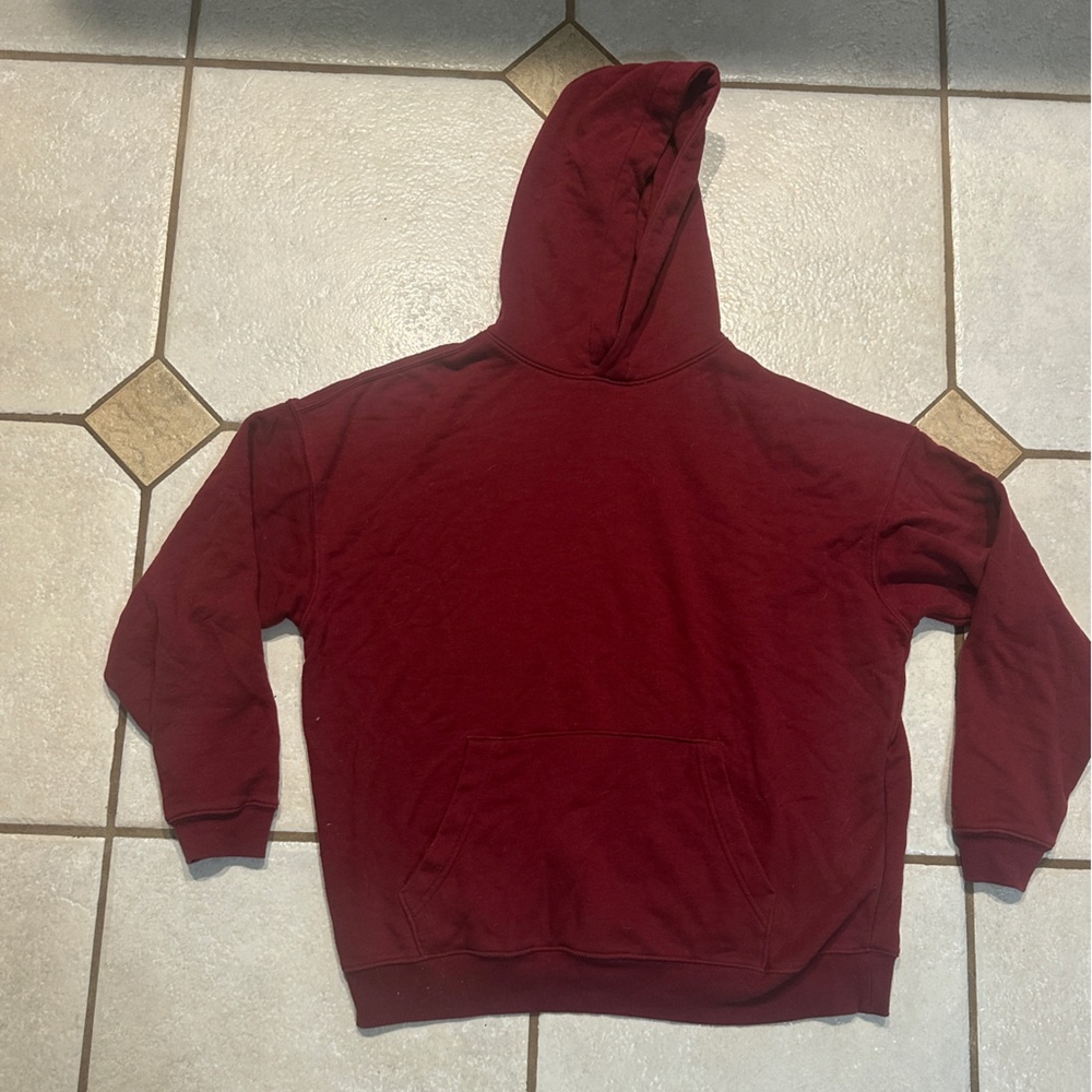 No Boundaries deep red Hoodie